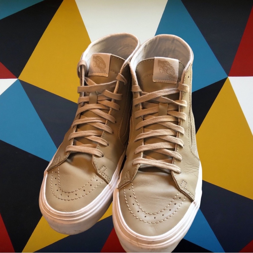 Vans® Unisex SK8-Hi Reissue High-Top in Sesame Leather Marshmallow - (M9/W10.5)